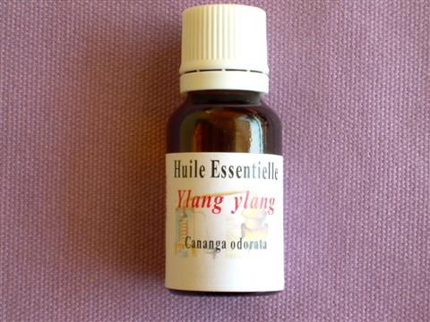 Ylang Ylang, huile essentielle 